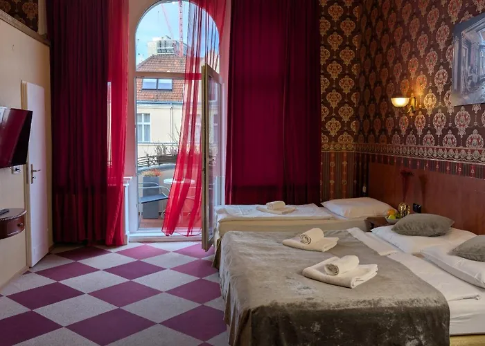 潘森贝拉酒店 3*